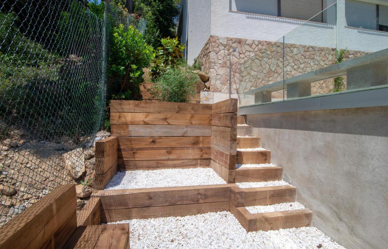 La Vie En Rouge Sa Riera Duplex, Private Parking Apartment Begur Luaran gambar