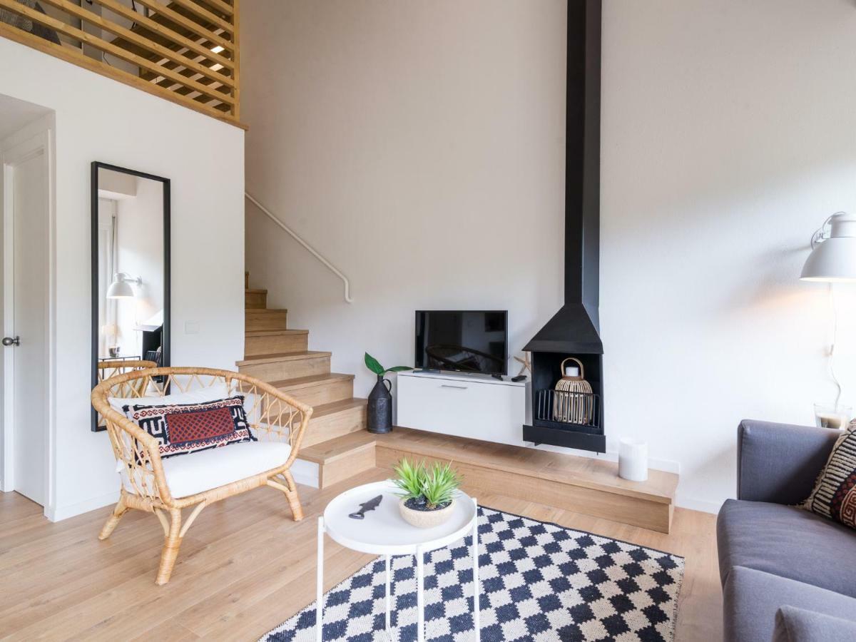 La Vie En Rouge Sa Riera Duplex, Private Parking Apartment Begur Luaran gambar